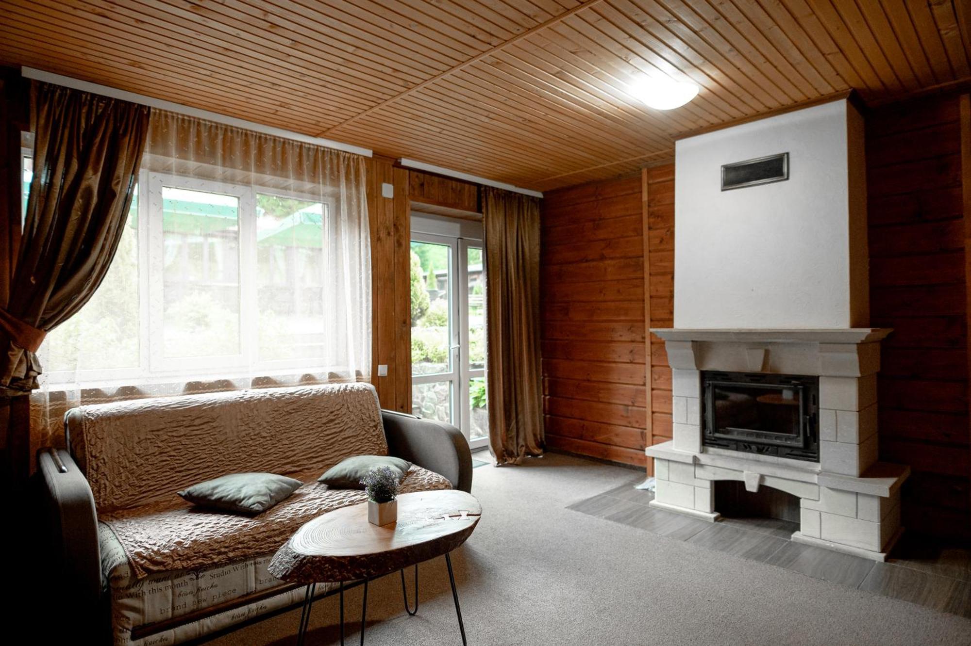 Chalet Filvarok Slavske Luaran gambar